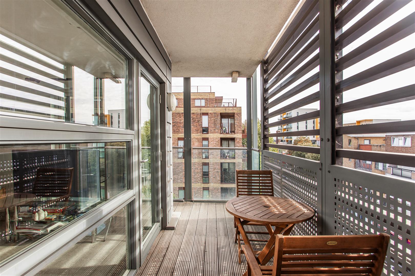 Thorn Apartments, Mile End